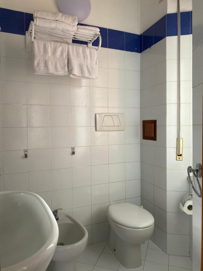 L'Aurora Guest House Кастелламмаре-ди-Стабия Экстерьер фото
